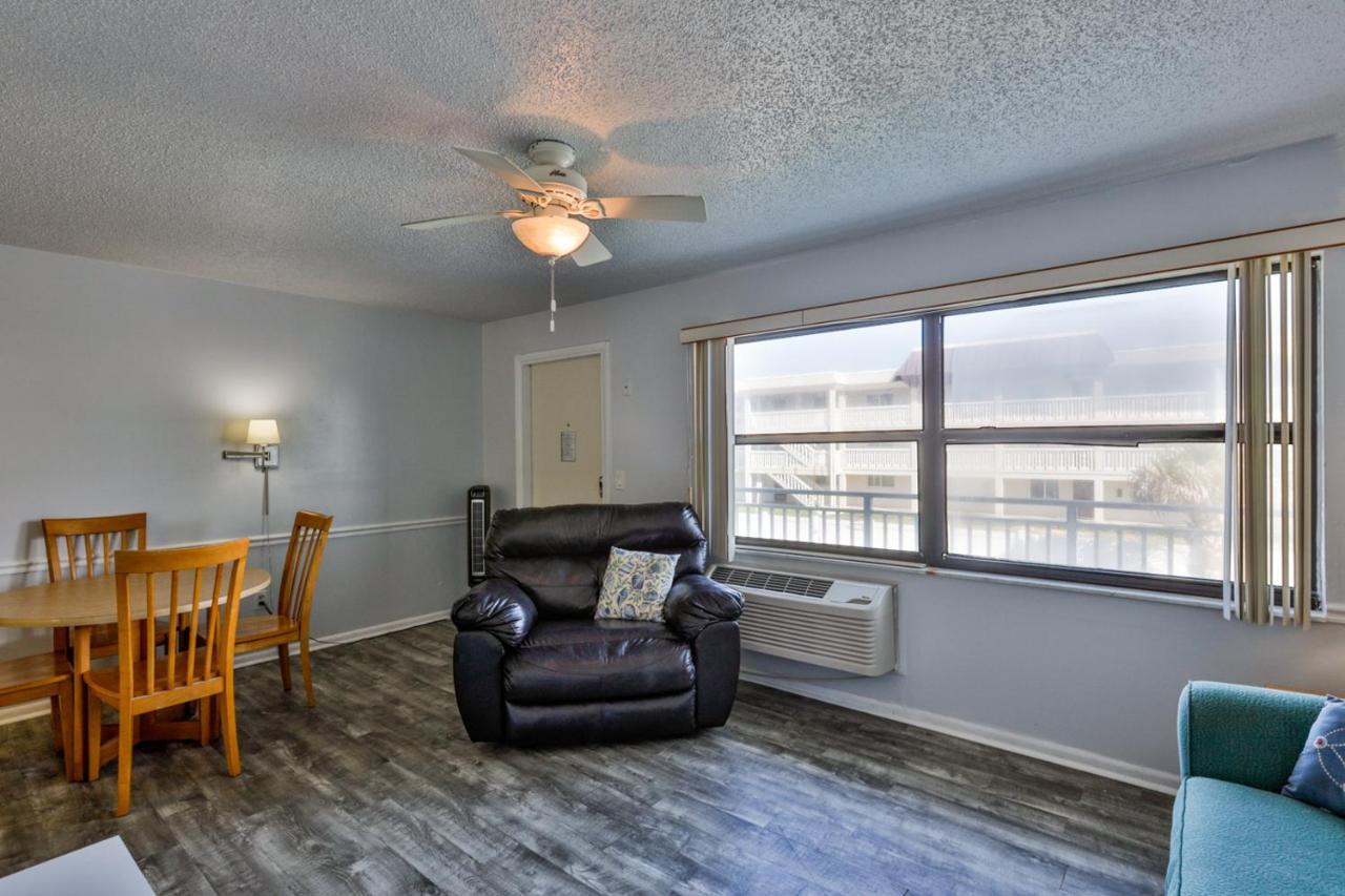 Coastal Waters Hotel New Smyrna Beach Exterior photo
